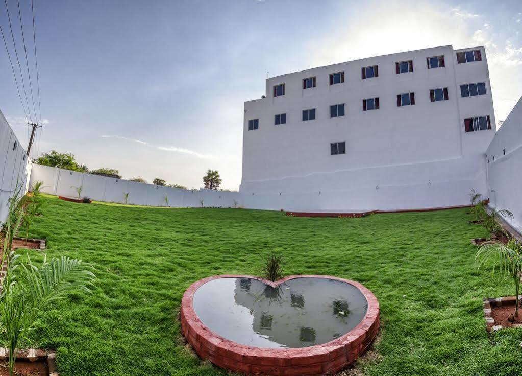 Ganesh Residency Ξενοδοχείο Ποντισερί Εξωτερικό φωτογραφία